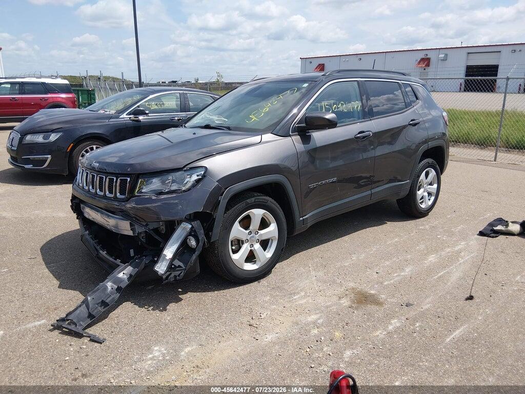 3C4NJDBB5KT827975 2019 JEEP COMPASS photo no. 2