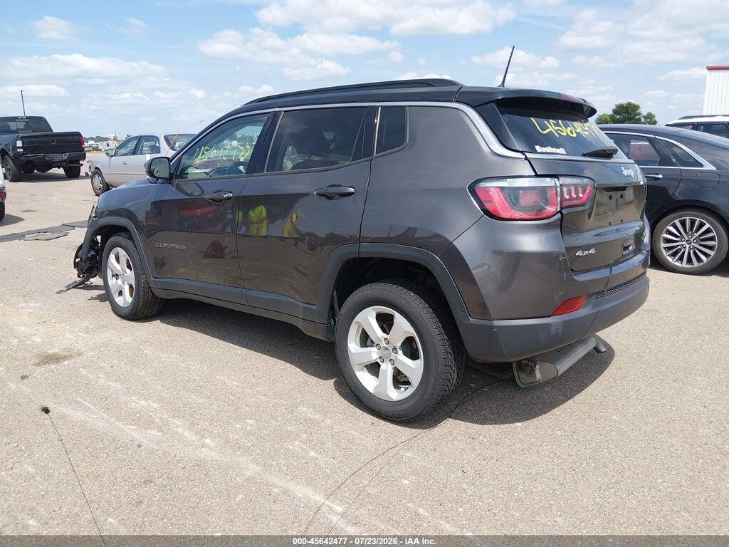 3C4NJDBB5KT827975 2019 JEEP COMPASS photo no. 3