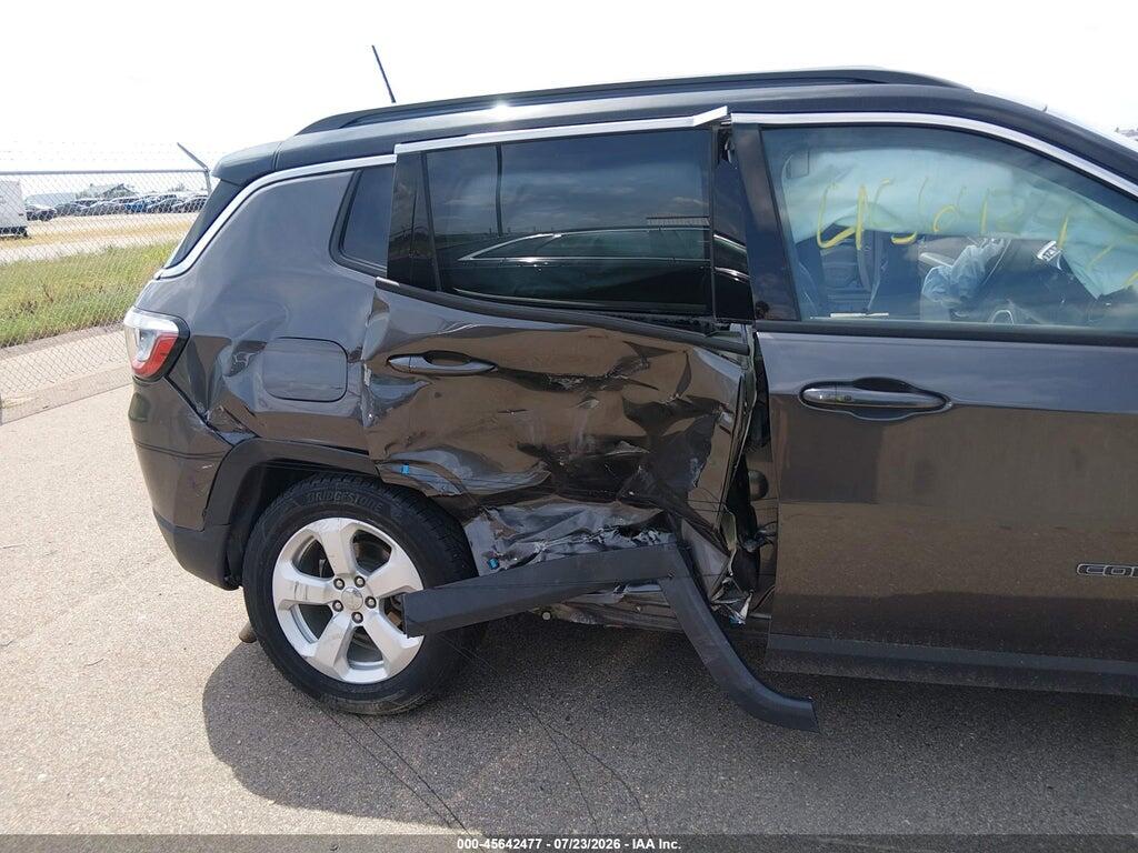 3C4NJDBB5KT827975 2019 JEEP COMPASS photo no. 6
