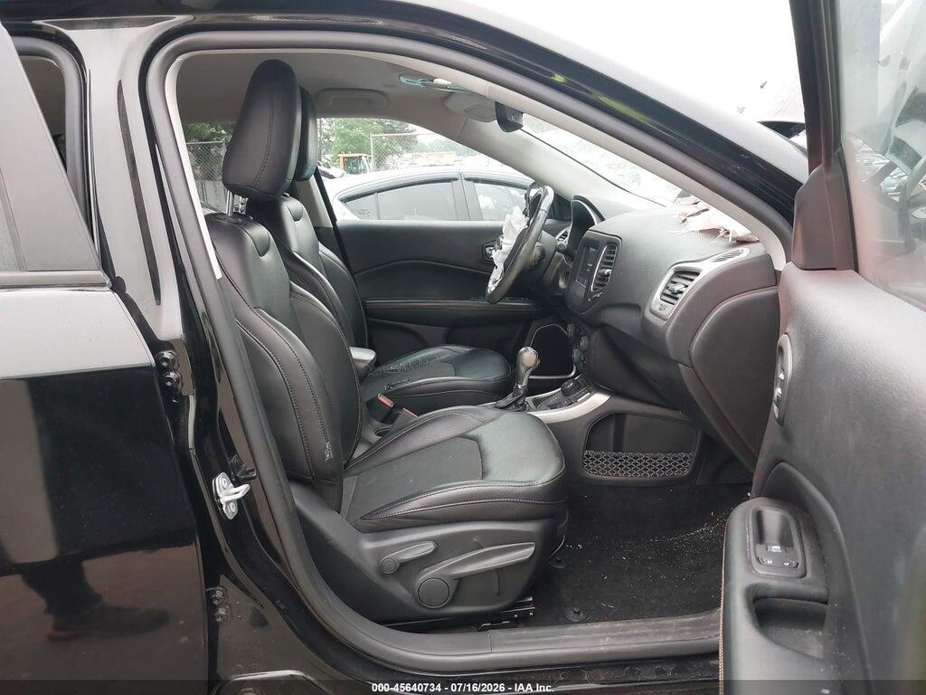 3C4NJDBB2KT787127 2019 JEEP COMPASS photo no. 5