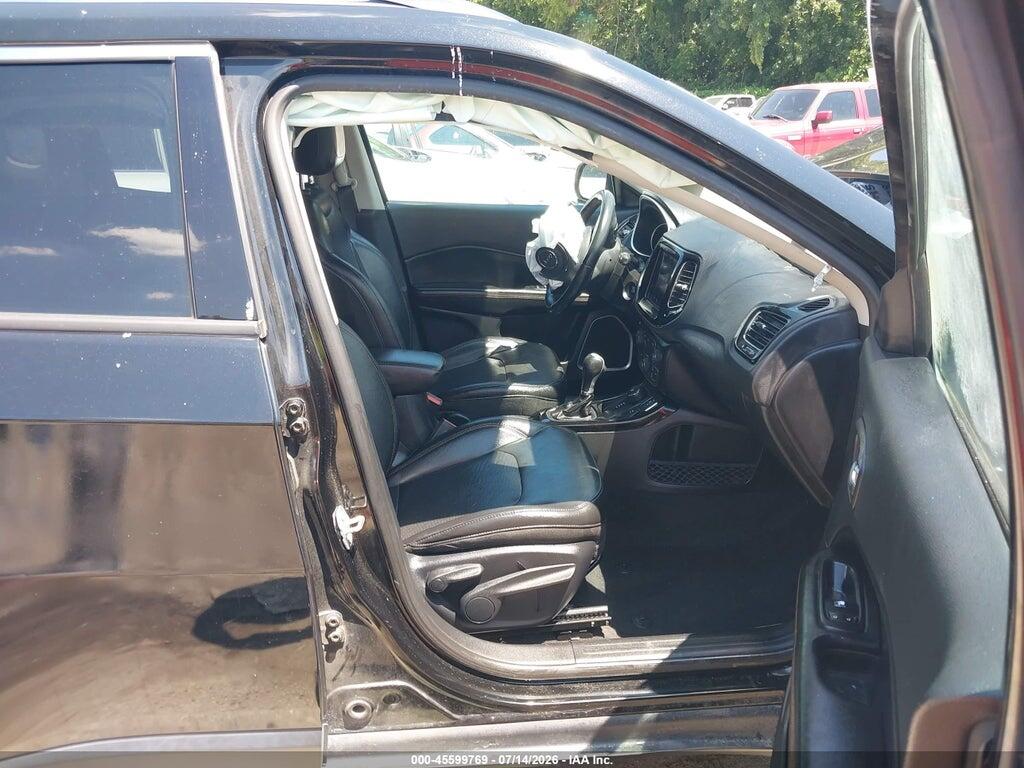 3C4NJDCB5KT594291 2019 JEEP COMPASS photo no. 5