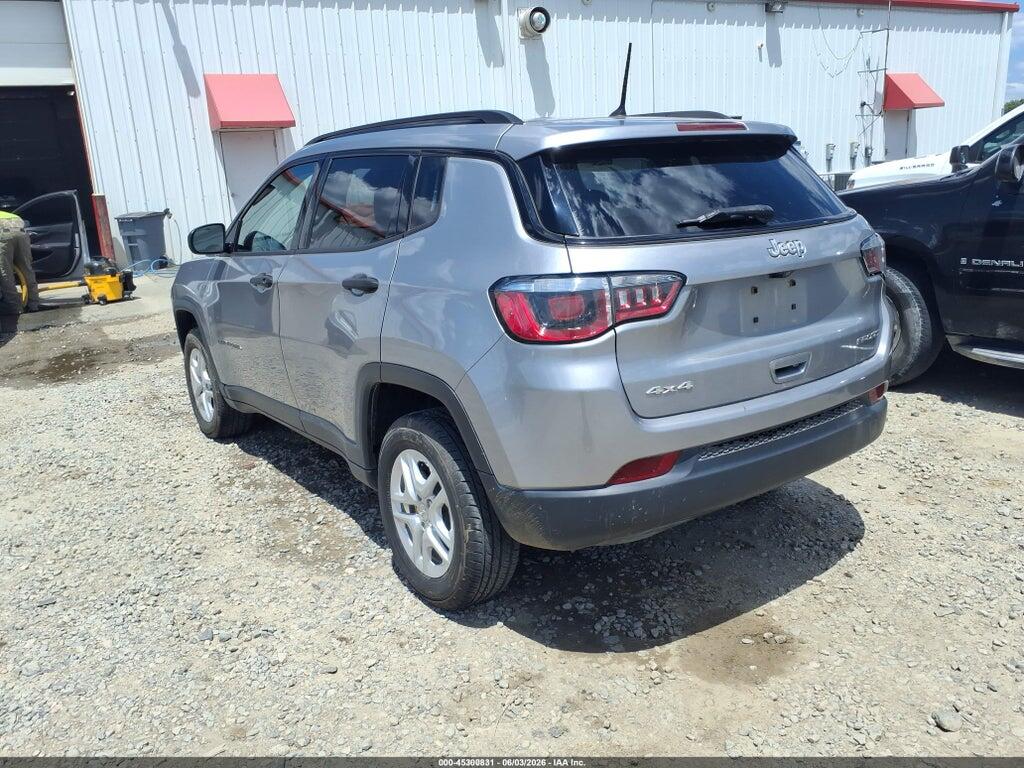 3C4NJDAB4JT359642 2018 JEEP COMPASS photo no. 3