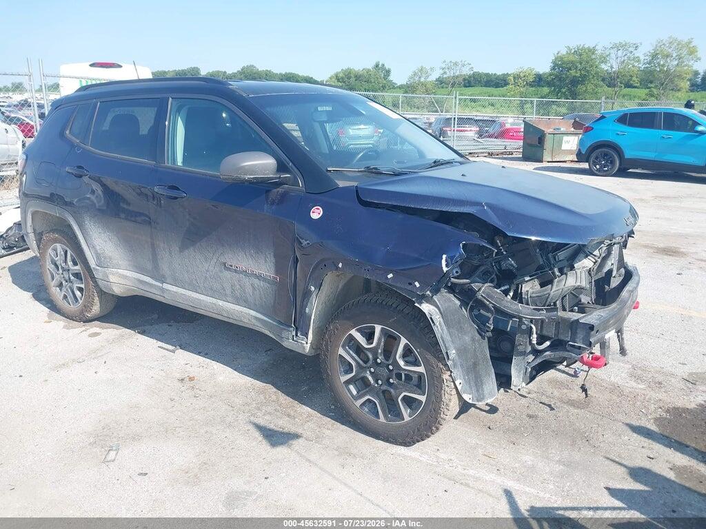 3C4NJDDB2JT456477 2018 JEEP COMPASS photo no. 1