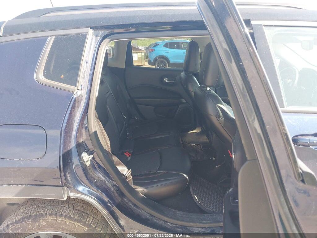 3C4NJDDB2JT456477 2018 JEEP COMPASS photo no. 8