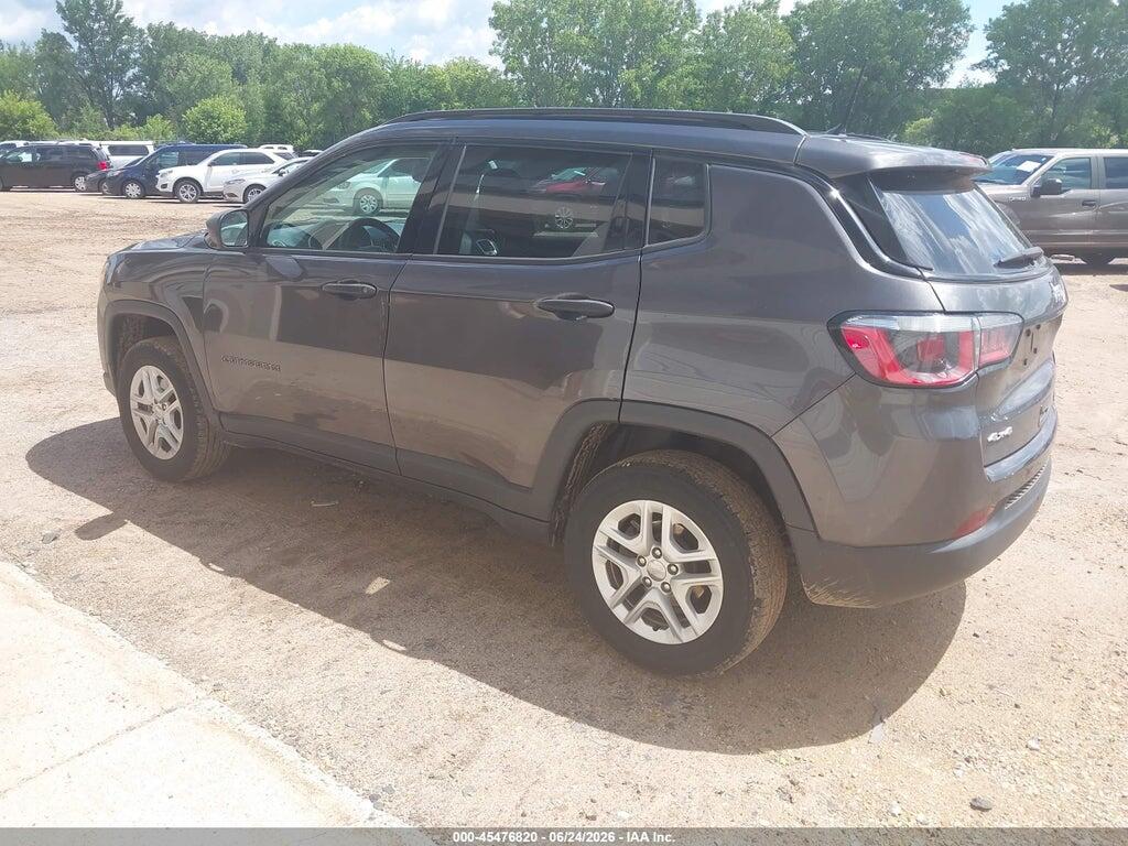 3C4NJDAB8JT392238 2018 JEEP COMPASS photo no. 3