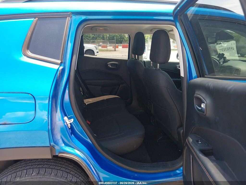 3C4NJDAB3JT372172 2018 JEEP COMPASS photo no. 8