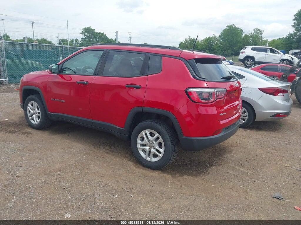 3C4NJDAB0JT334379 2018 JEEP COMPASS photo no. 3
