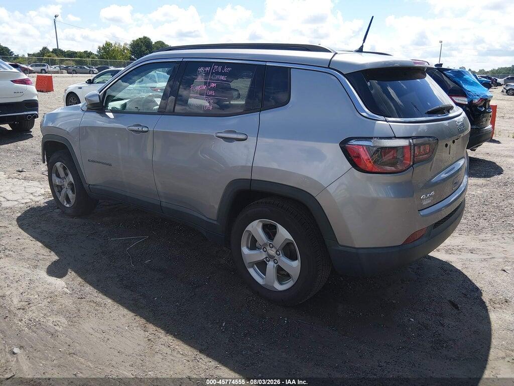 3C4NJDBB3JT314268 2018 JEEP COMPASS photo no. 3