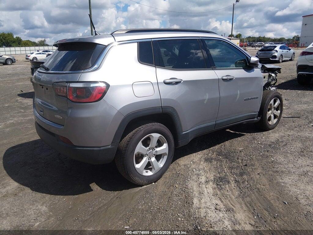 3C4NJDBB3JT314268 2018 JEEP COMPASS photo no. 4