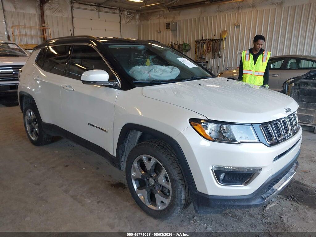 3C4NJDCB2JT329004 2018 JEEP COMPASS photo no. 1