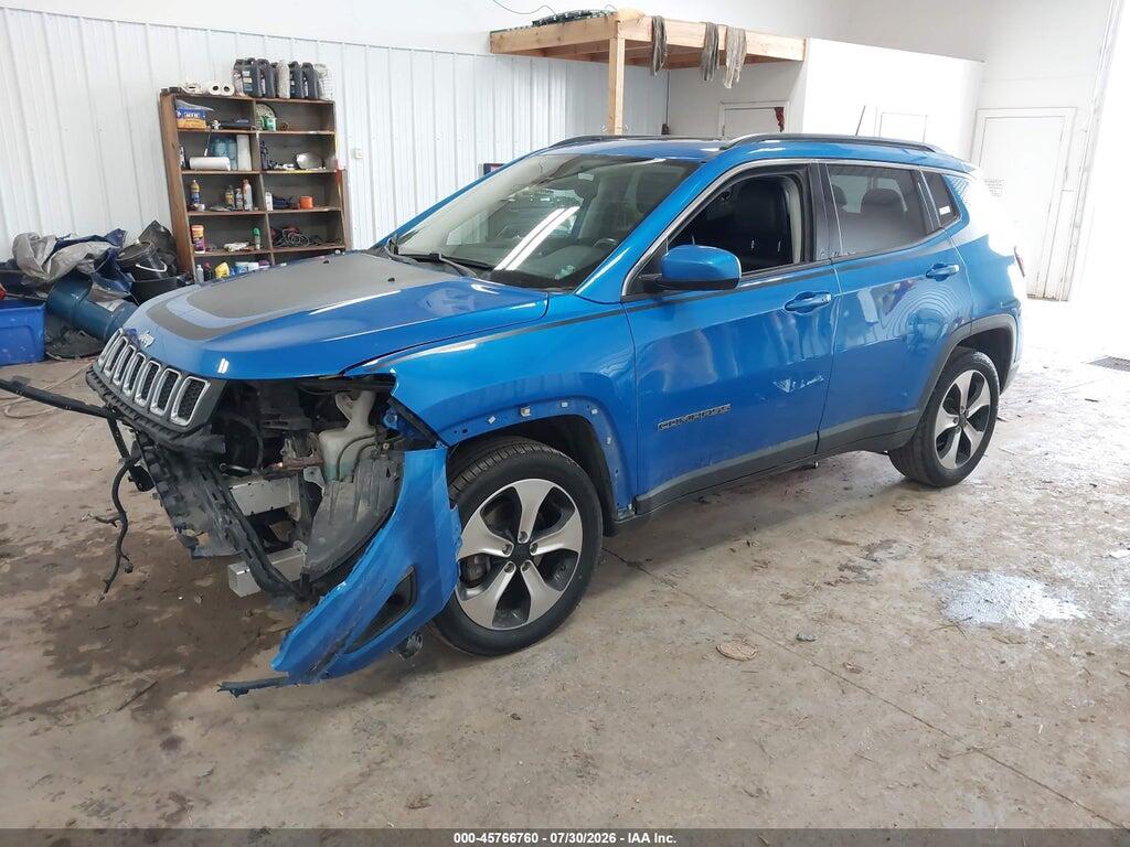 3C4NJDBB4JT135396 2018 JEEP COMPASS photo no. 2