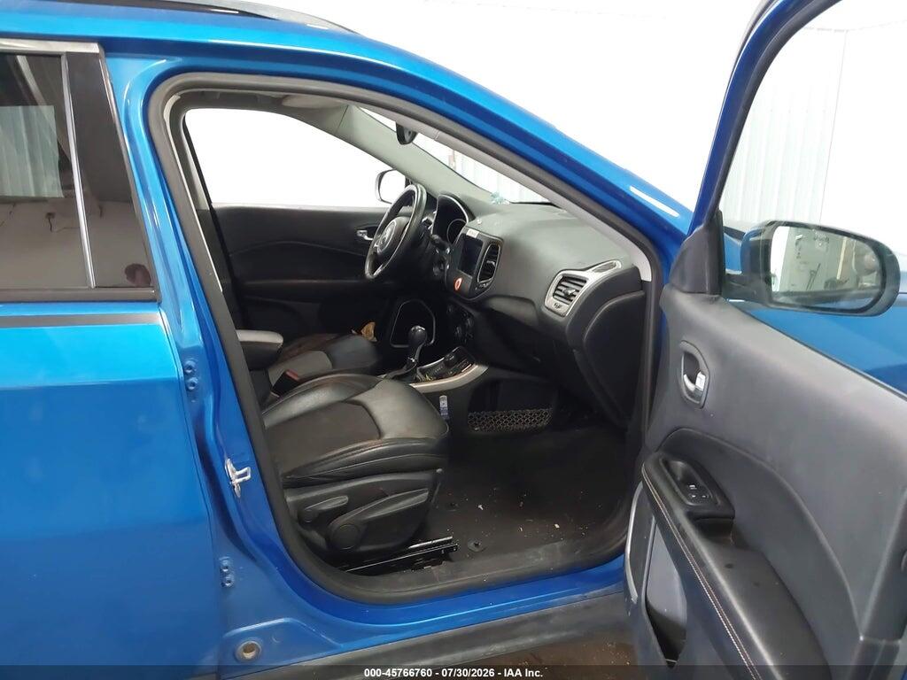 3C4NJDBB4JT135396 2018 JEEP COMPASS photo no. 5
