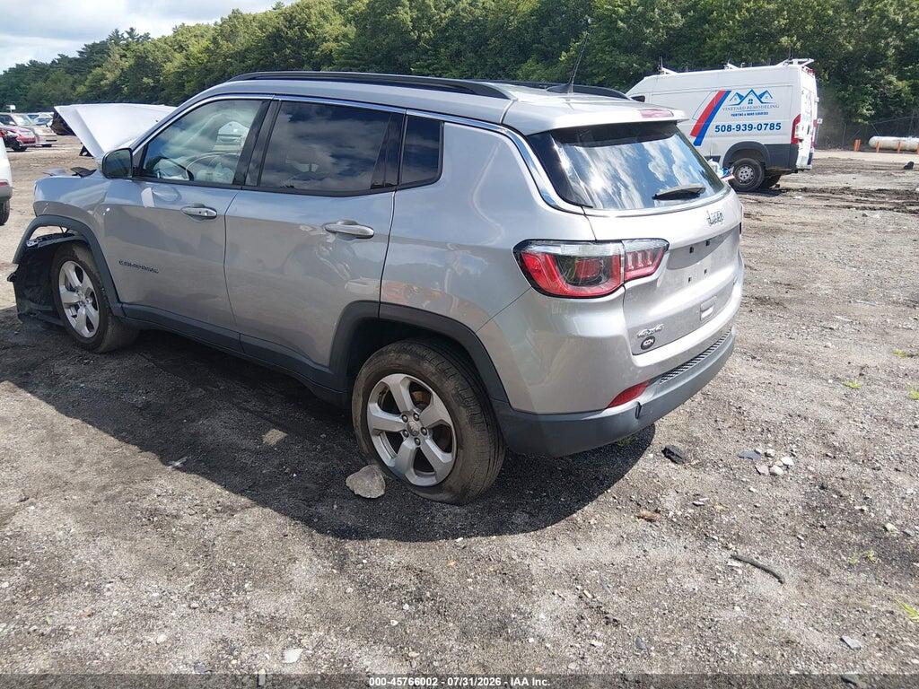 3C4NJDBB3JT397734 2018 JEEP COMPASS photo no. 3