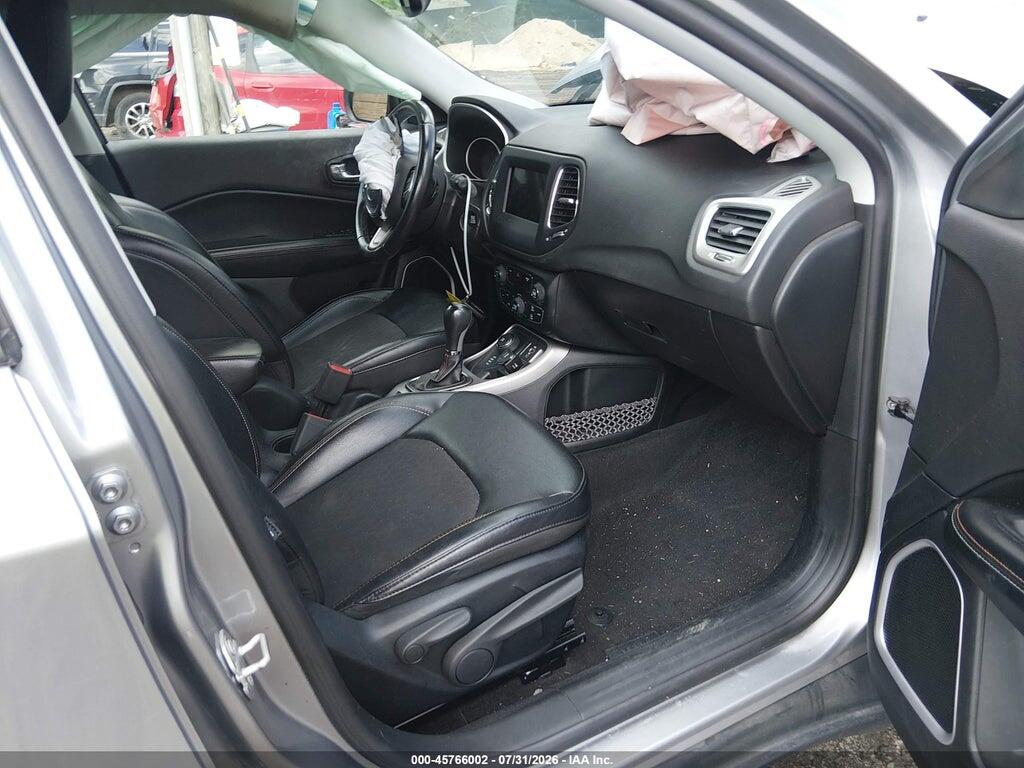 3C4NJDBB3JT397734 2018 JEEP COMPASS photo no. 5