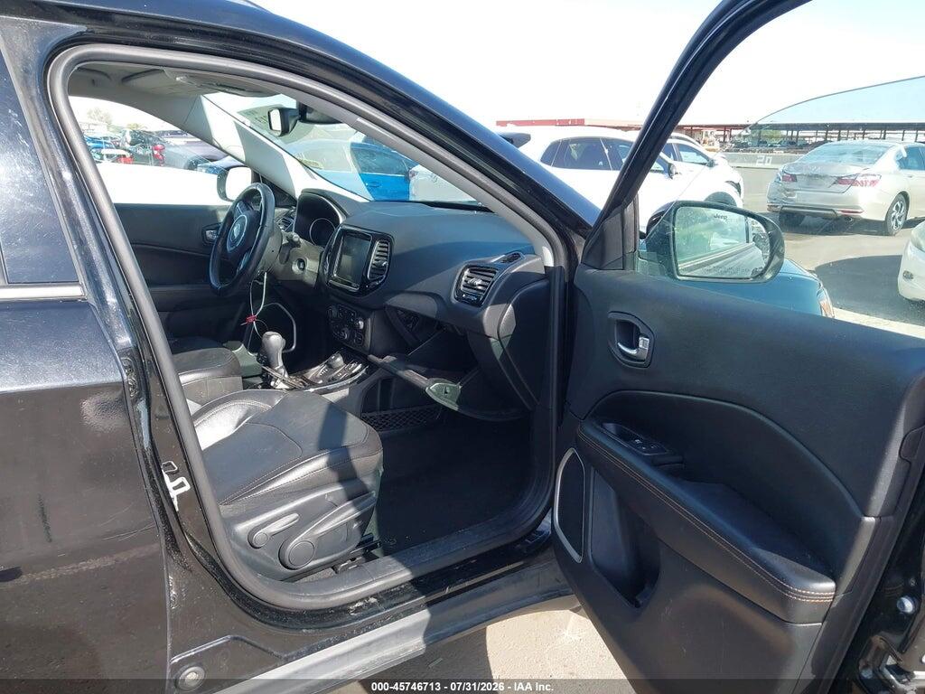 3C4NJDCB2JT334008 2018 JEEP COMPASS photo no. 5