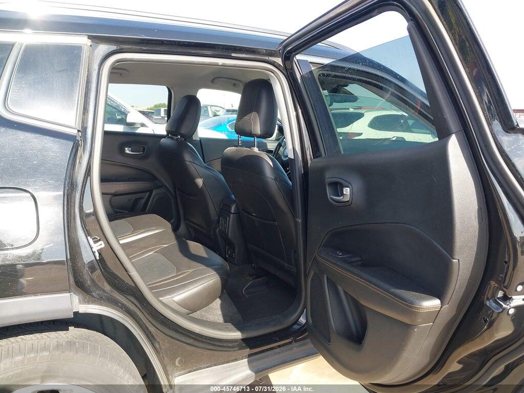 3C4NJDCB2JT334008 2018 JEEP COMPASS photo no. 8