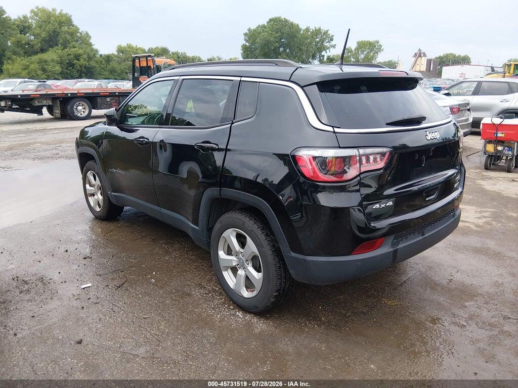3C4NJDBB9JT284791 2018 JEEP COMPASS photo no. 3