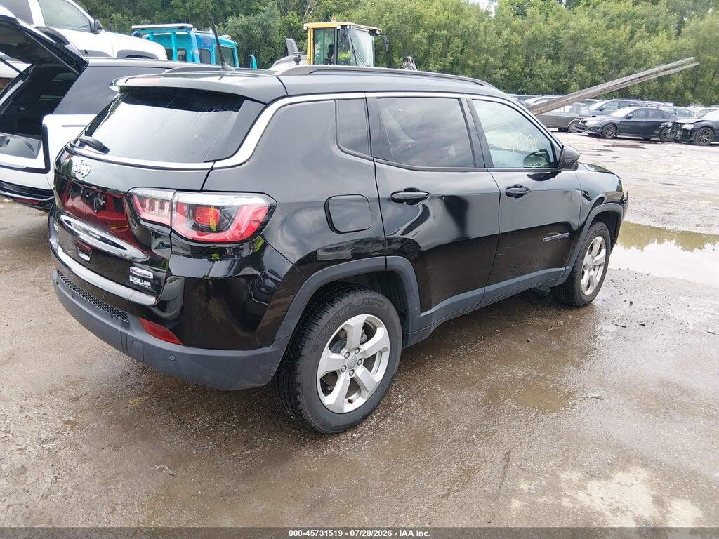 3C4NJDBB9JT284791 2018 JEEP COMPASS photo no. 4