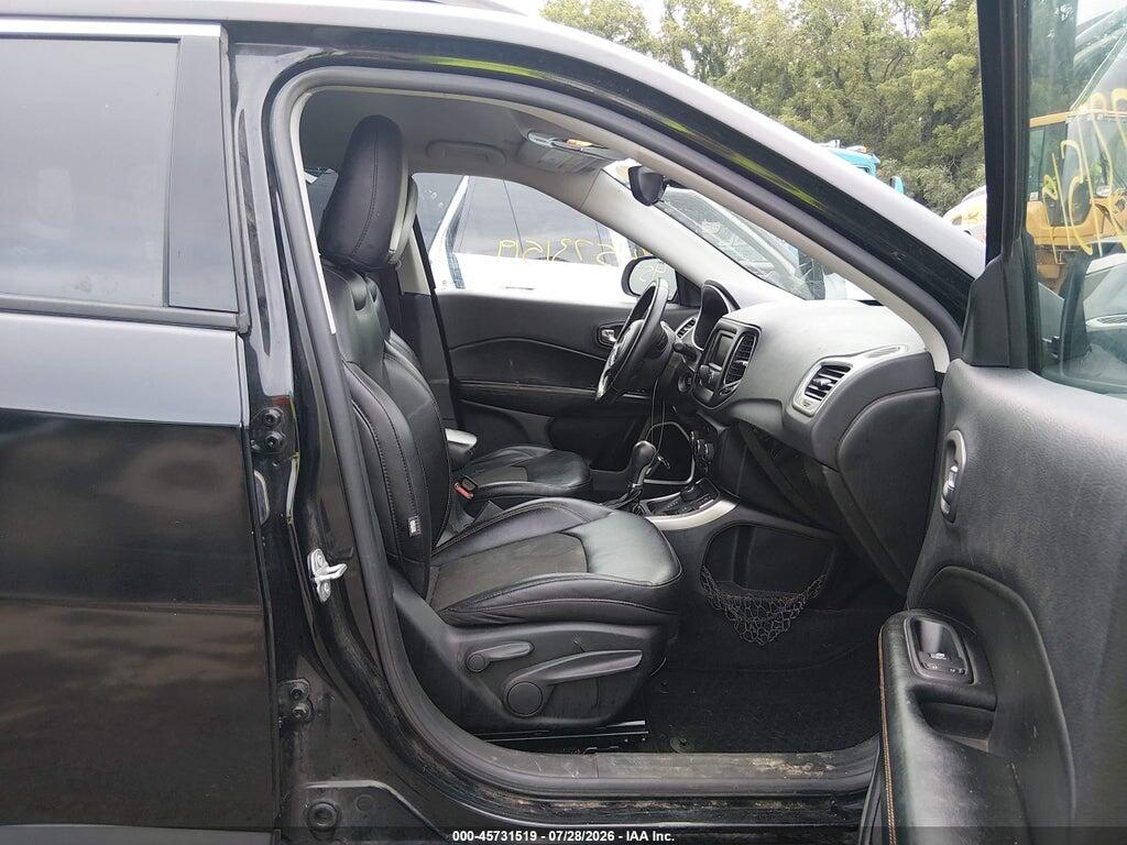 3C4NJDBB9JT284791 2018 JEEP COMPASS photo no. 5