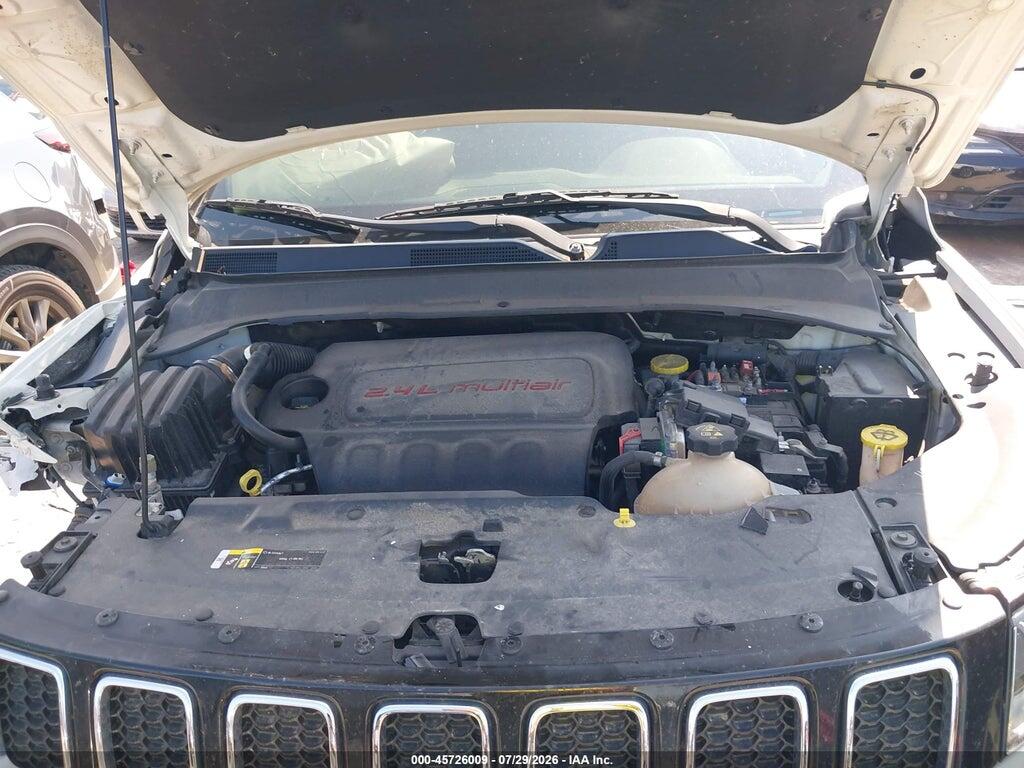 3C4NJDCB4JT433252 2018 JEEP COMPASS photo no. 10