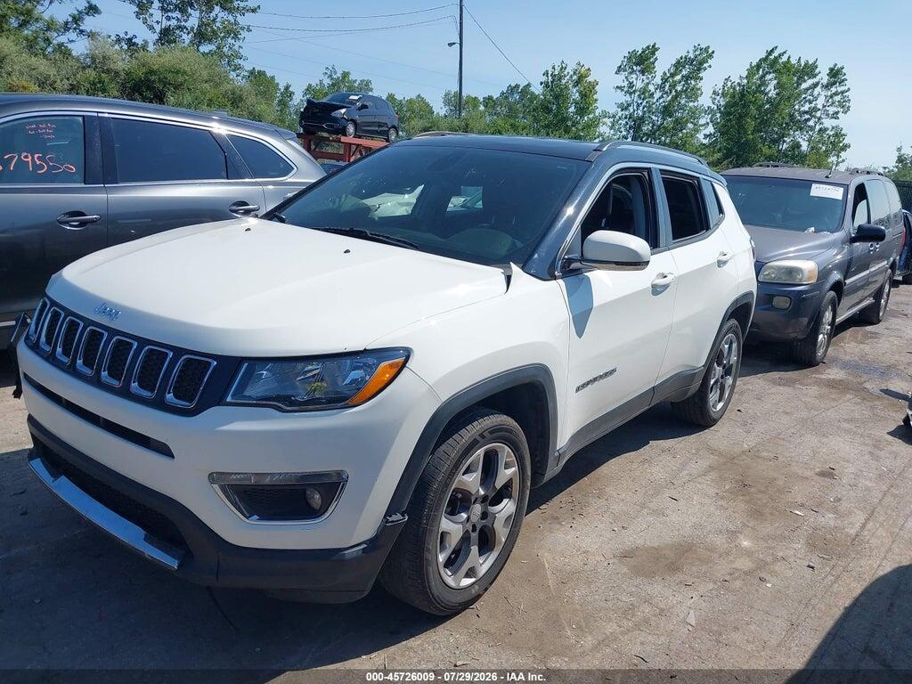 3C4NJDCB4JT433252 2018 JEEP COMPASS photo no. 2