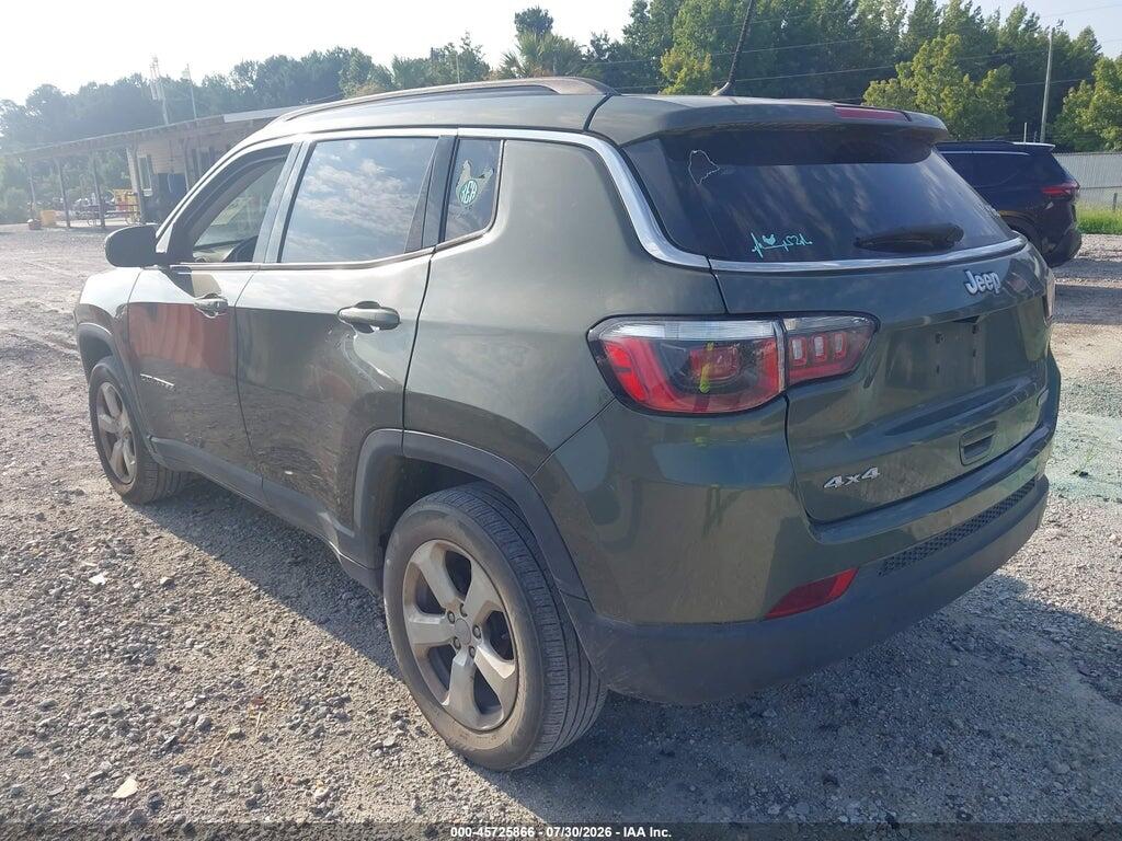 3C4NJDBB2JT418492 2018 JEEP COMPASS photo no. 3