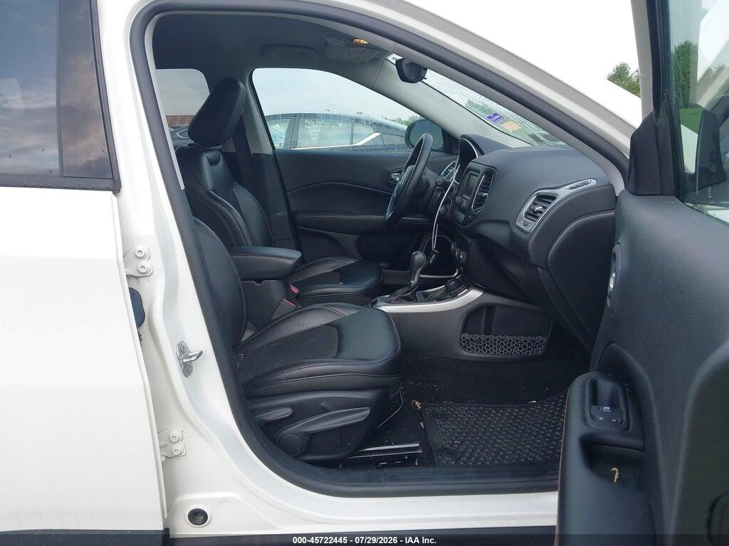 3C4NJDBB3JT423023 2018 JEEP COMPASS photo no. 5