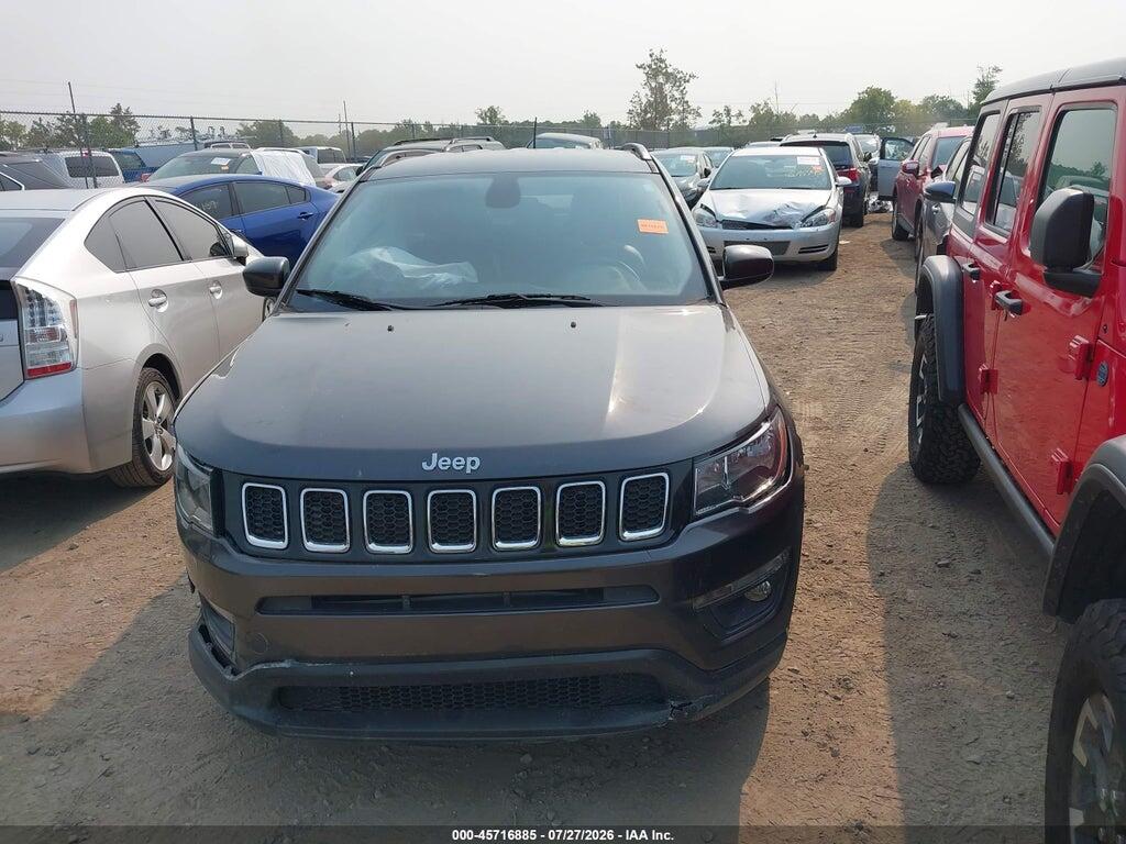 3C4NJDBB4JT255926 2018 JEEP COMPASS photo no. 12