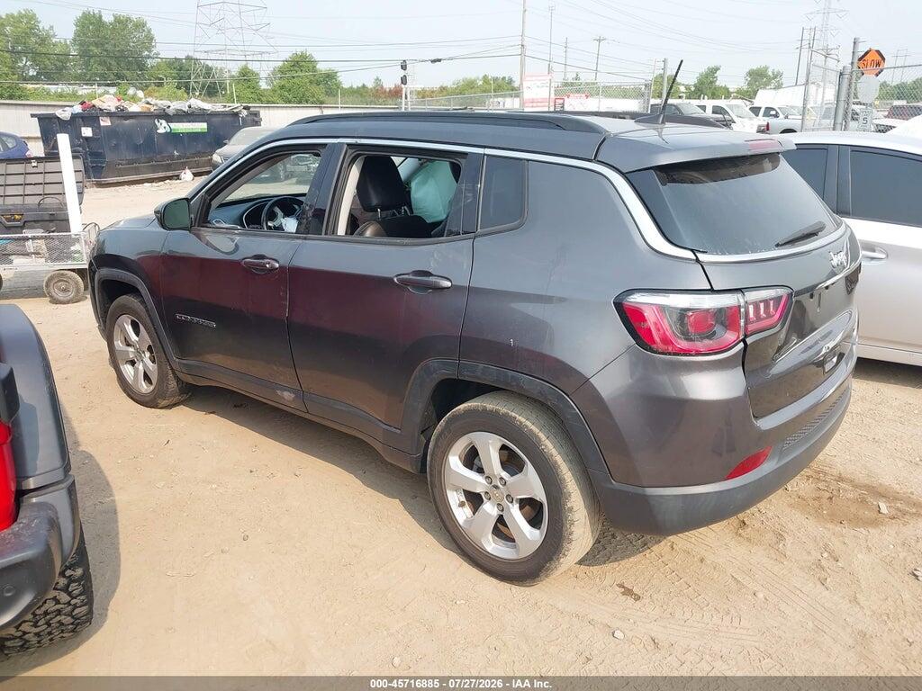 3C4NJDBB4JT255926 2018 JEEP COMPASS photo no. 3