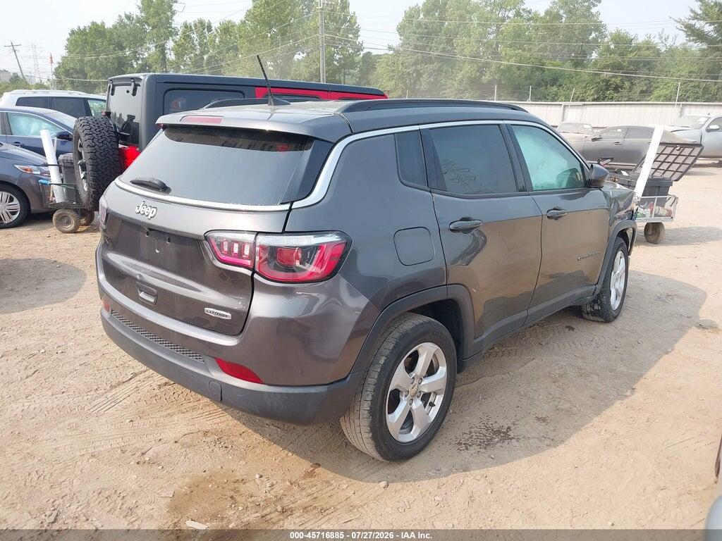 3C4NJDBB4JT255926 2018 JEEP COMPASS photo no. 4