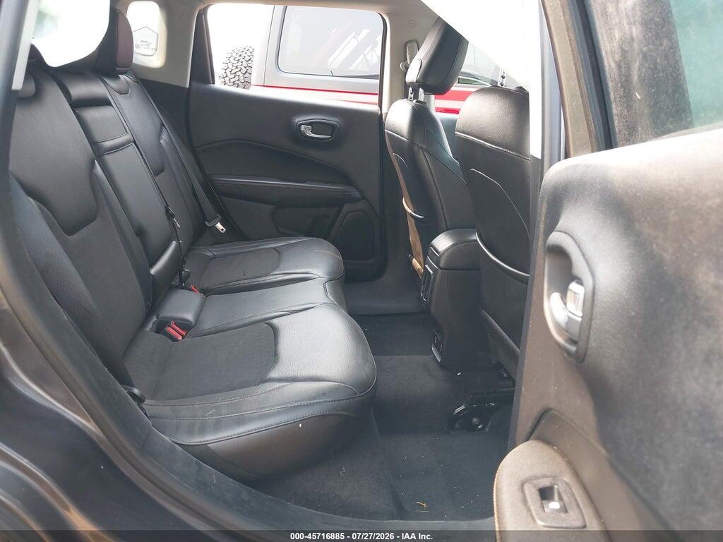 3C4NJDBB4JT255926 2018 JEEP COMPASS photo no. 8
