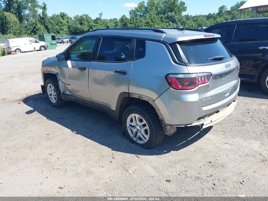 3C4NJDAB4JT177004 2018 JEEP COMPASS photo no. 3
