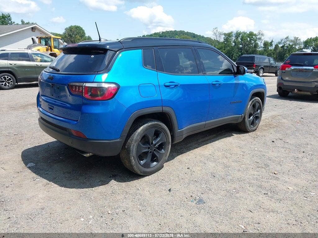 3C4NJDBB2JT325228 2018 JEEP COMPASS photo no. 4