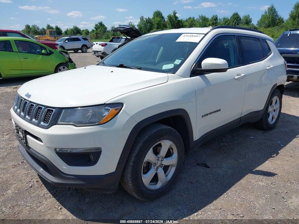 3C4NJDBB7JT111609 2018 JEEP COMPASS photo no. 2