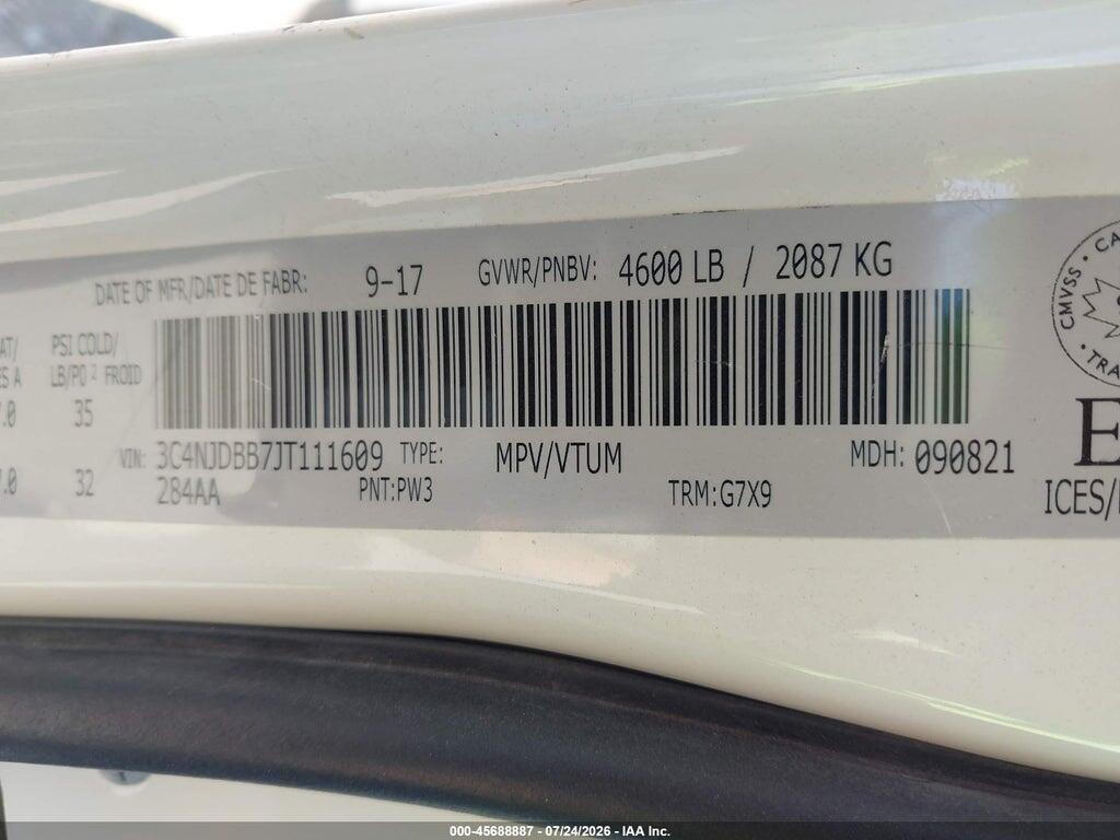 3C4NJDBB7JT111609 2018 JEEP COMPASS photo no. 9