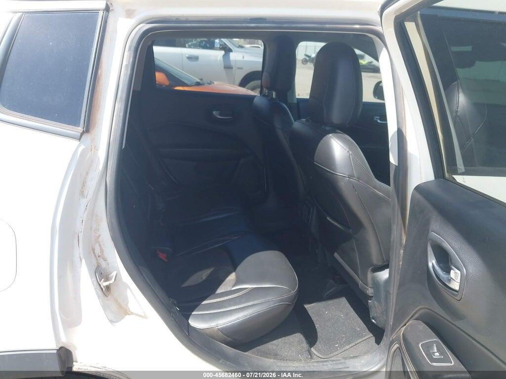 3C4NJDBB0JT232272 2018 JEEP COMPASS photo no. 8