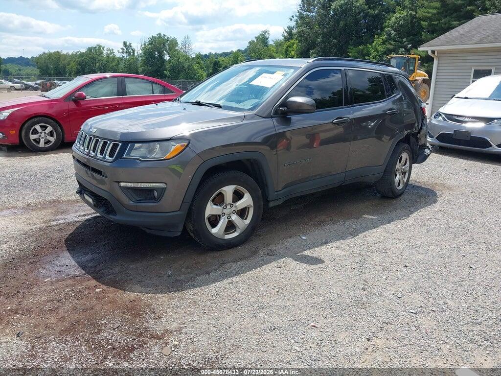 3C4NJDBB7JT400618 2018 JEEP COMPASS photo no. 2