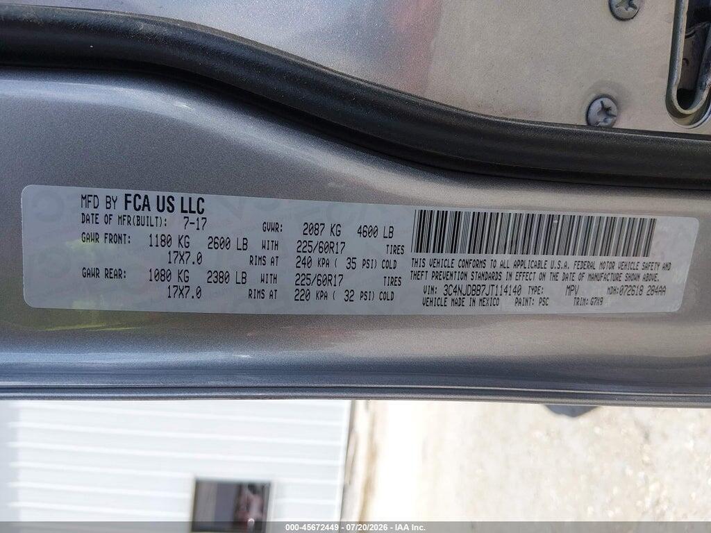 3C4NJDBB7JT114140 2018 JEEP COMPASS photo no. 9