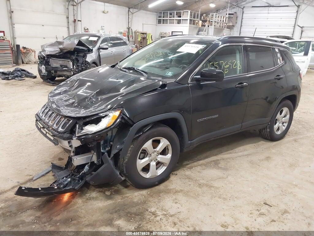 3C4NJDBB9KT697067 2019 JEEP COMPASS photo no. 2