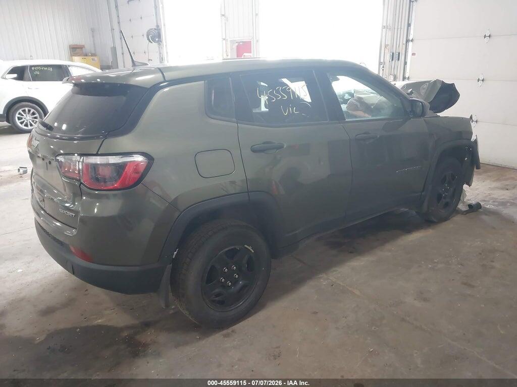 3C4NJDAB2KT670889 2019 JEEP COMPASS photo no. 4