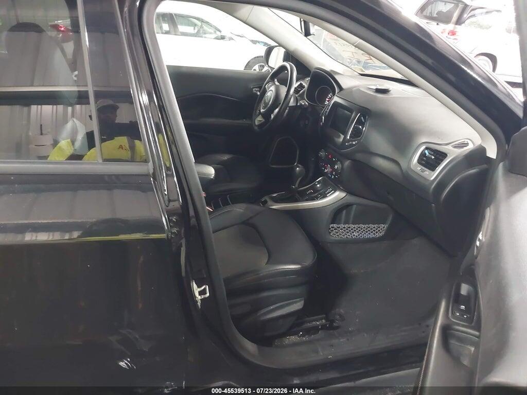 3C4NJDBB2KT748473 2019 JEEP COMPASS photo no. 5