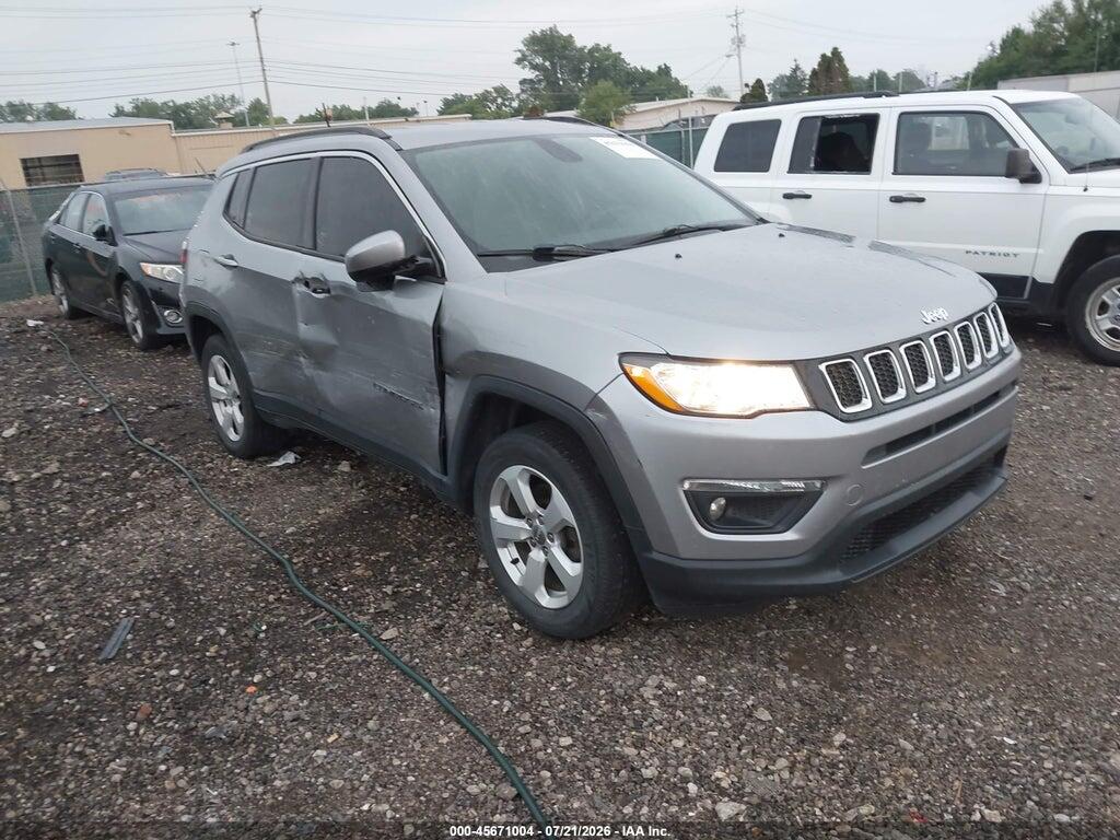 3C4NJDBB4JT150335 2018 JEEP COMPASS photo no. 1