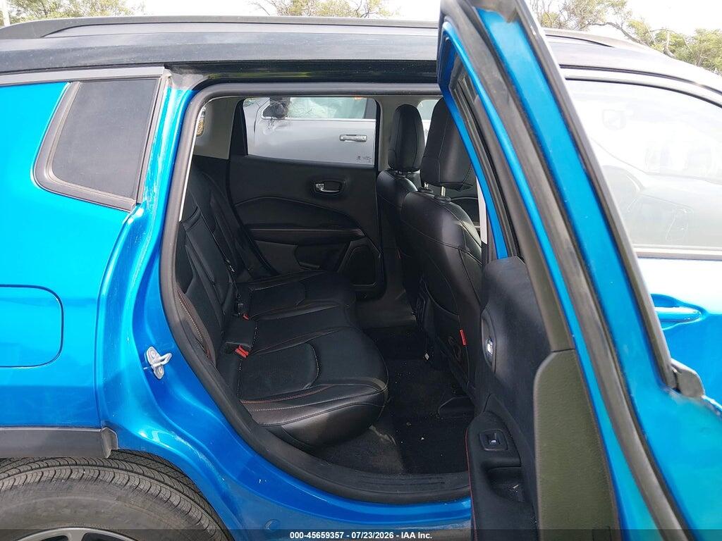 3C4NJDDB4JT210529 2018 JEEP COMPASS photo no. 8