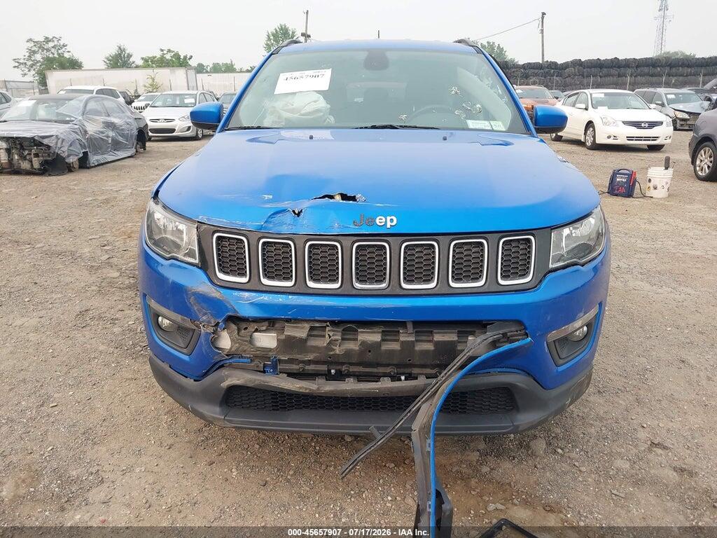 3C4NJDBB0JT485298 2018 JEEP COMPASS photo no. 11