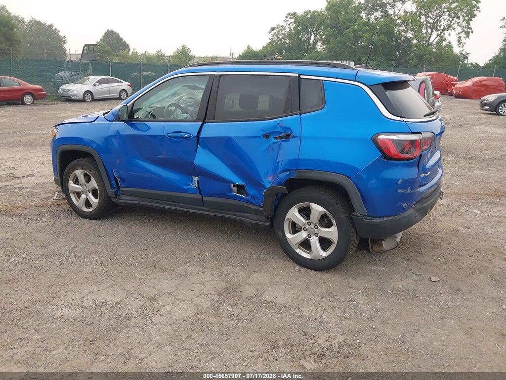 3C4NJDBB0JT485298 2018 JEEP COMPASS photo no. 3