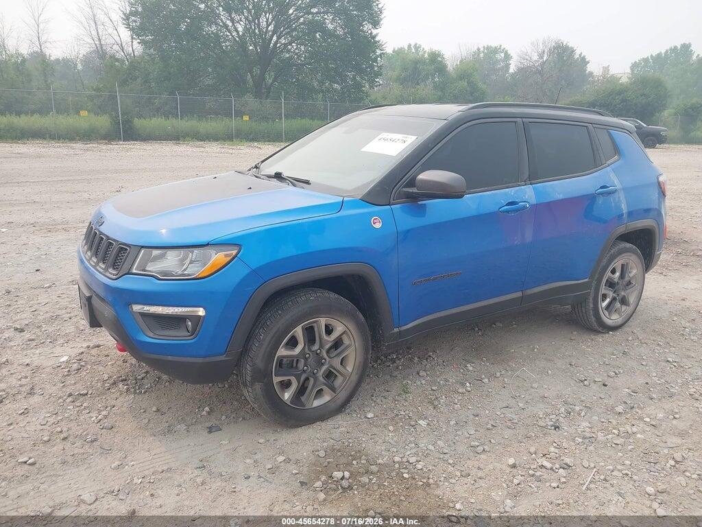 3C4NJDDB1JT417170 2018 JEEP COMPASS photo no. 2