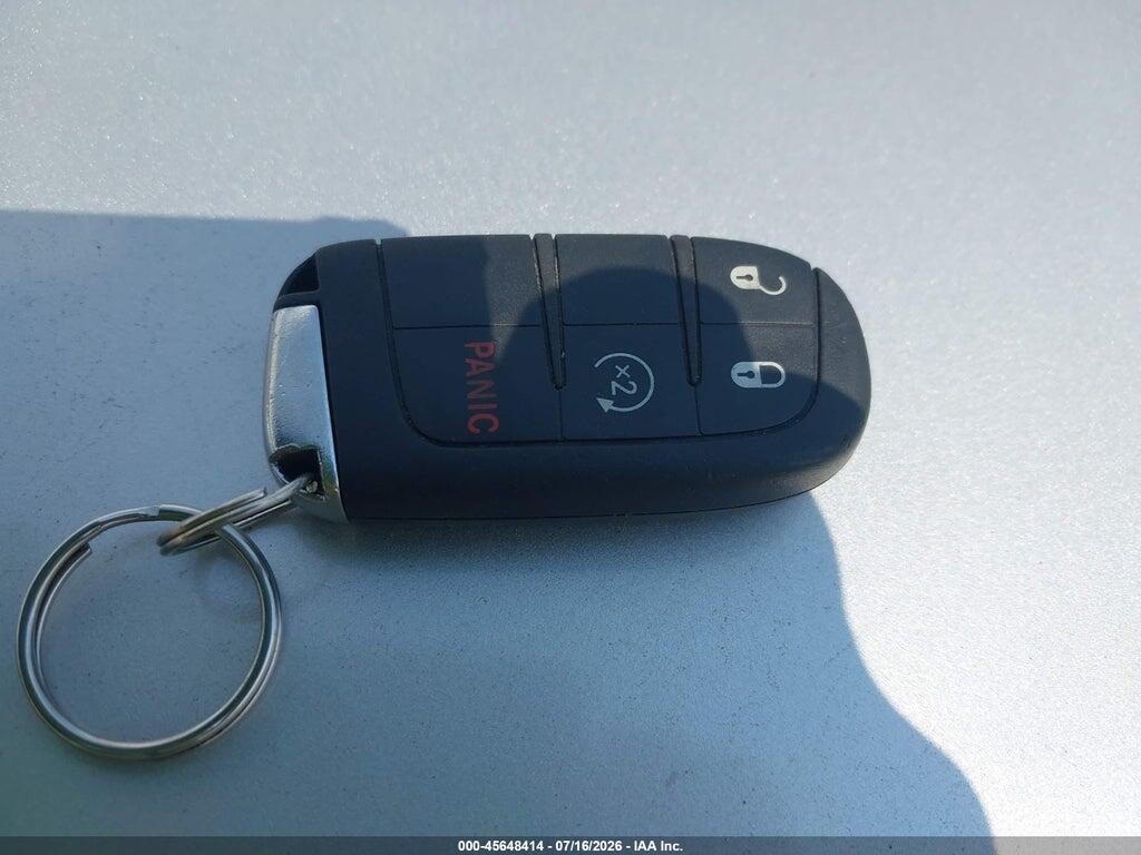 3C4NJDCB3JT437275 2018 JEEP COMPASS photo no. 11