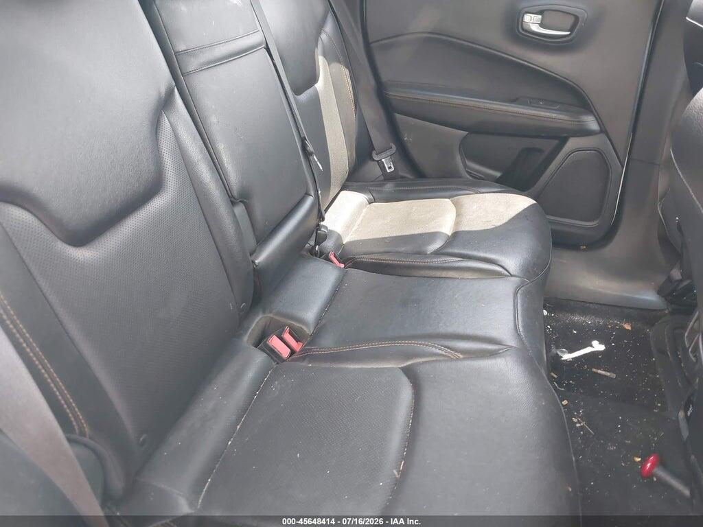 3C4NJDCB3JT437275 2018 JEEP COMPASS photo no. 8