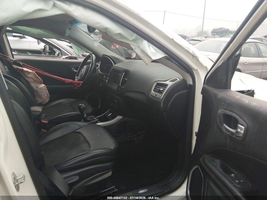 3C4NJCBB3JT194224 2018 JEEP COMPASS photo no. 5