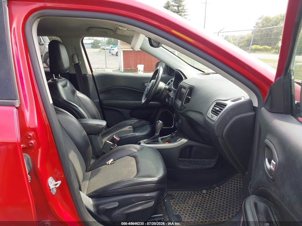 3C4NJDBB9JT373437 2018 JEEP COMPASS photo no. 5